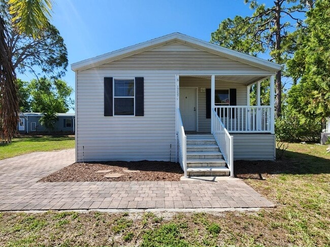 Primary Photo - 19237 Cedar Crest Ct