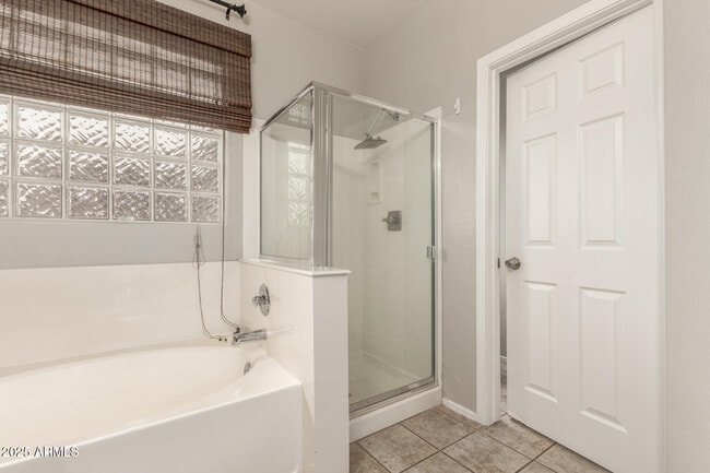 Building Photo - 3078 S Southwind Dr