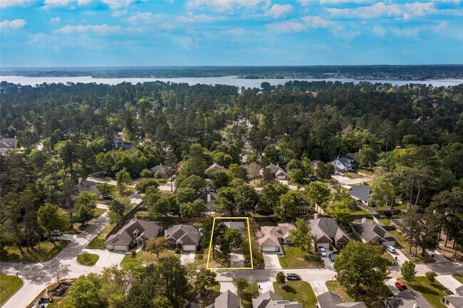 Building Photo - 12411 Brightwood Dr