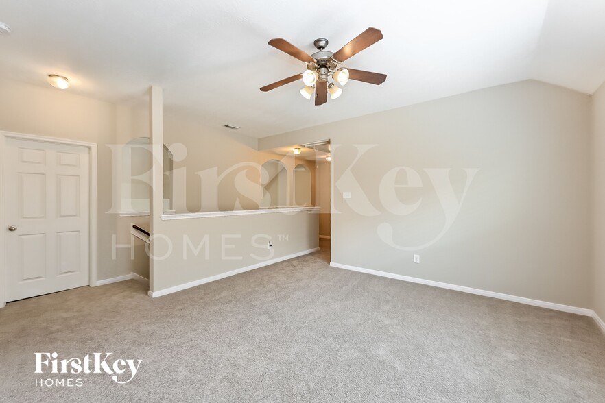 Building Photo - 12923 Palm Leaf Ct