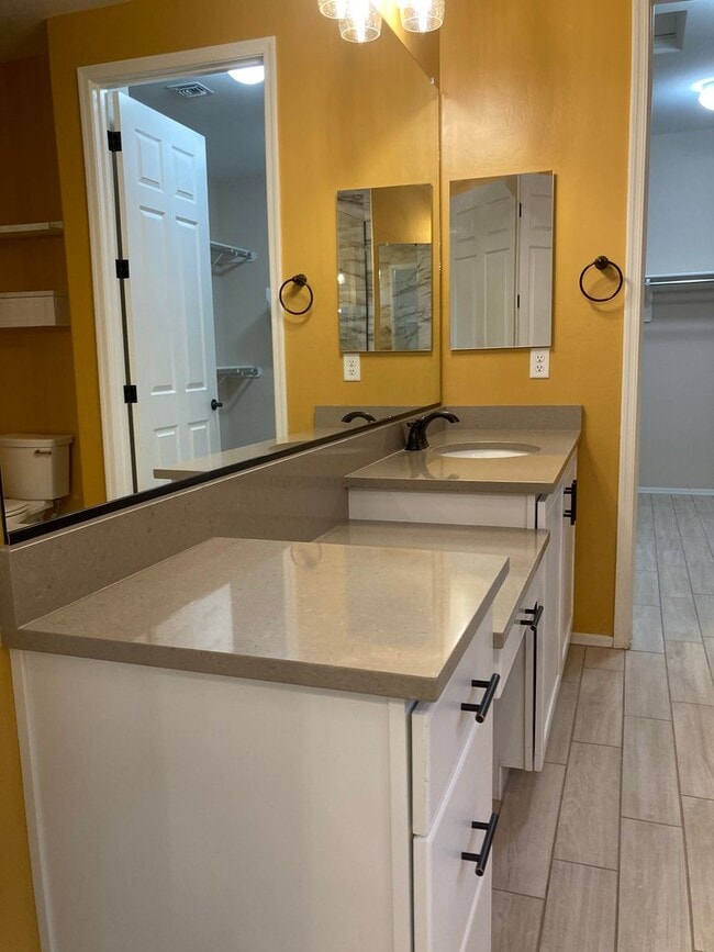 Building Photo - 55+ Furnished Short Term Dove Mountain Beauty