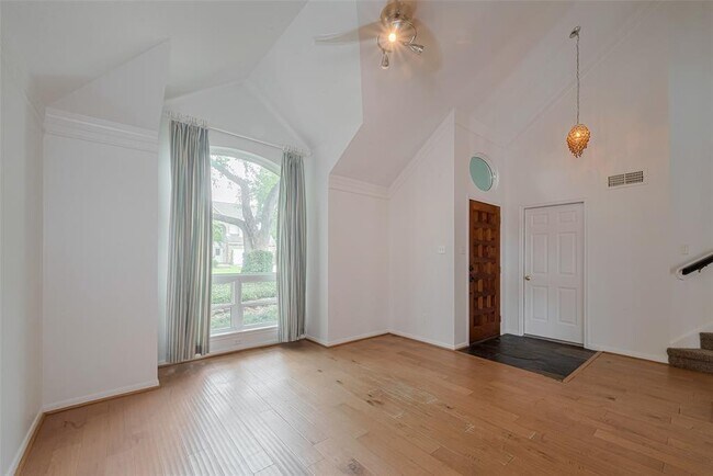 Building Photo - 3614 Spring Arbor Way