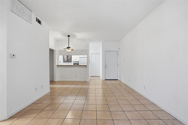 Building Photo - 5550 Spring Valley Rd