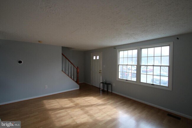 Building Photo - 11021 Outpost Dr