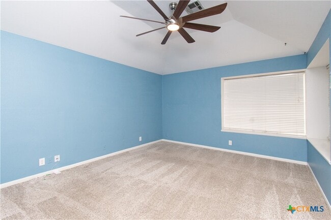 Building Photo - 4819 Box Canyon Dr