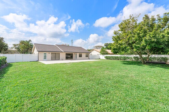 Building Photo - 11461 NW 39th St