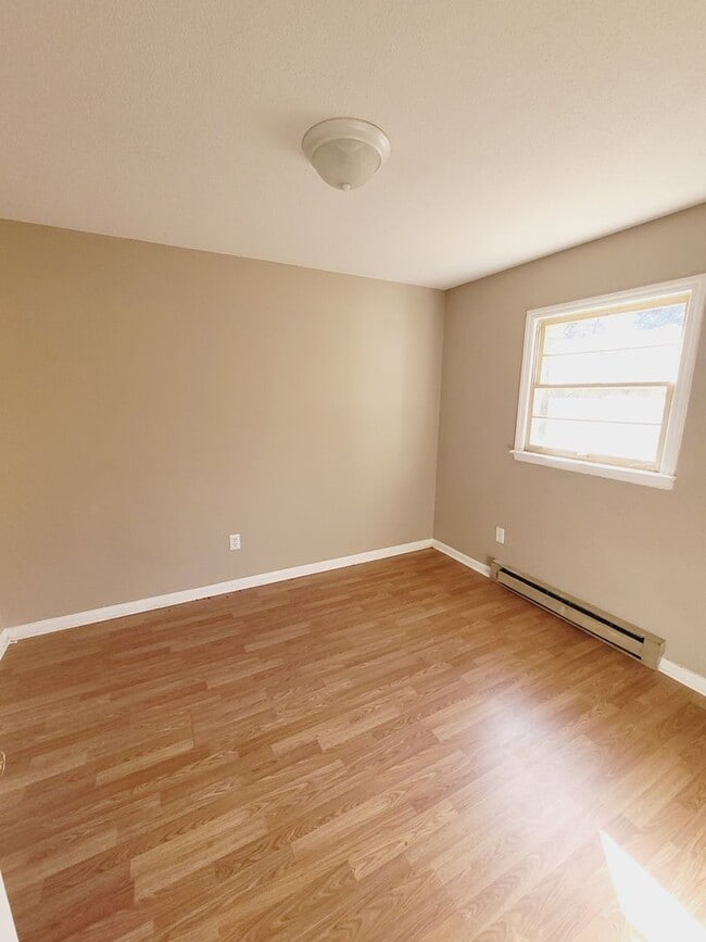 Building Photo - Gretna Apartments