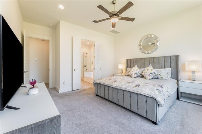 Building Photo - 718 Whitetail Dr