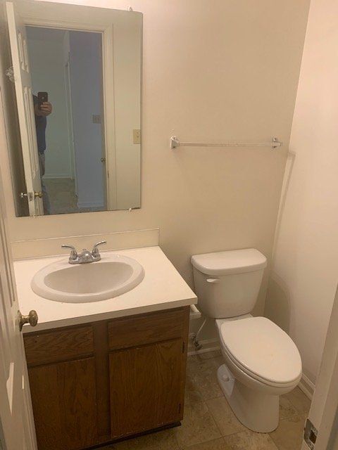 Building Photo - 920 B's Barbeque Rd