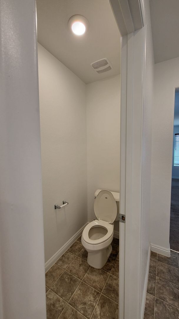 Building Photo - TESORA PAHRUMP - E. Summit Avenue