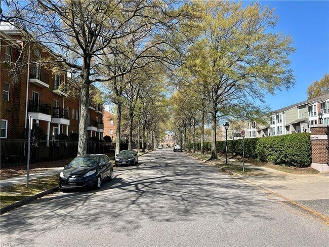 Building Photo - 103 Westover Ave