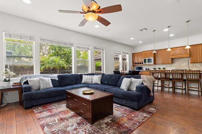 Building Photo - 7116 Torrey Mesa Ct