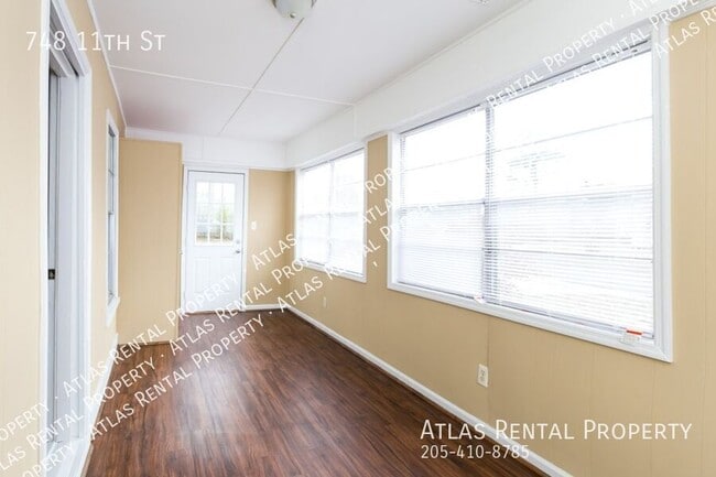 Building Photo - 748 11th St