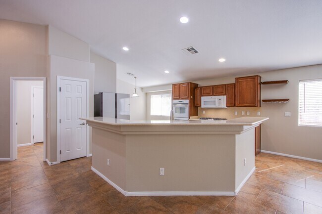 Building Photo - 8161 Walton Mills Ct