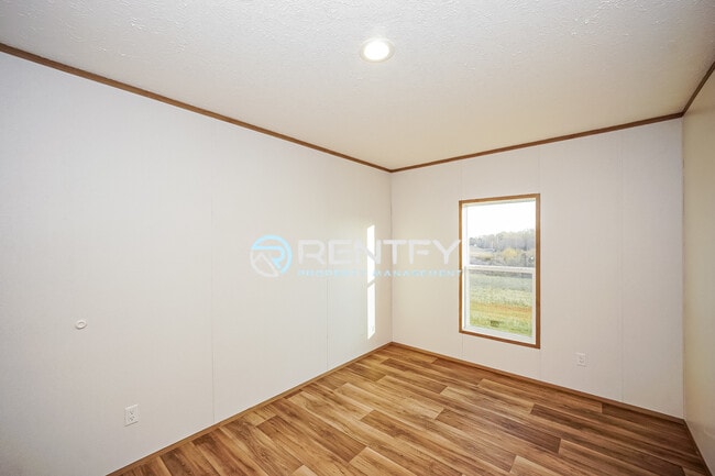 Building Photo - 174 Trivette Rd