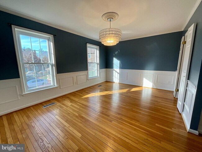 Building Photo - 6703 Washington Blvd