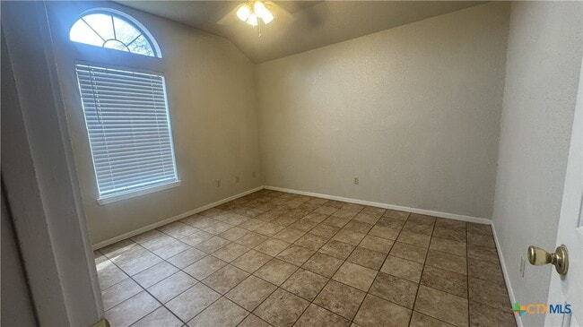 Building Photo - 3701 Water Oak Dr