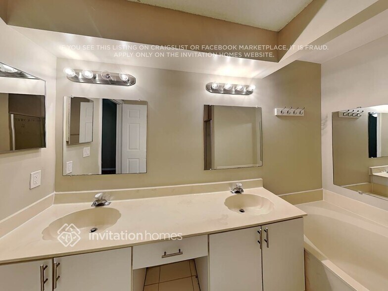 Building Photo - 7701 Stone Harbour Dr