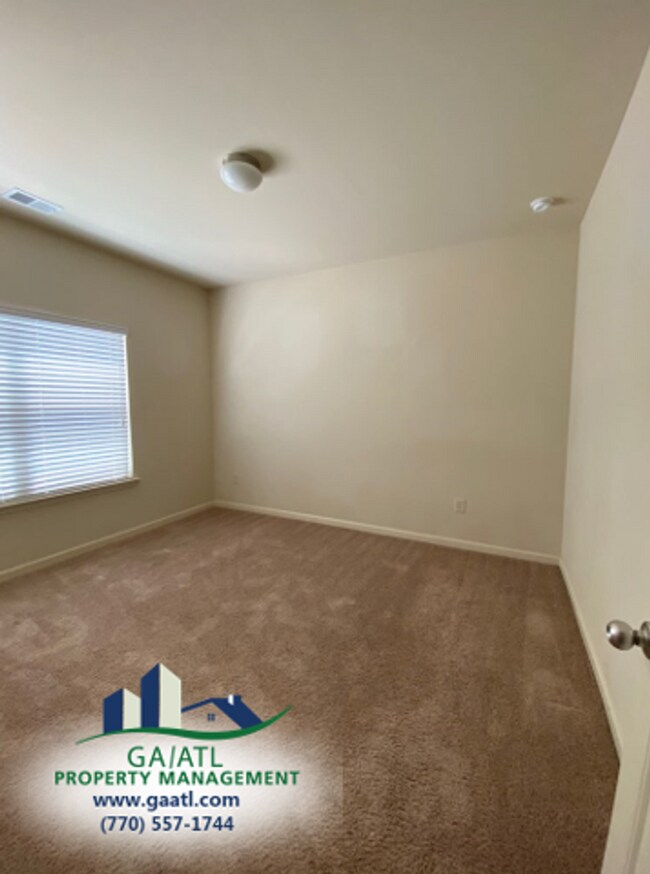 Building Photo - 600 Country Ridge Dr