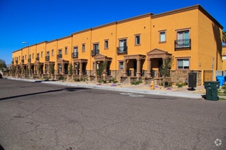 Building Photo - Brownstone at the Biltmore