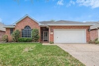 Building Photo - 23759 River Pl Dr