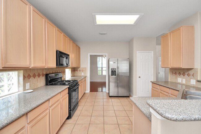 Building Photo - 8810 Sunforest Ln