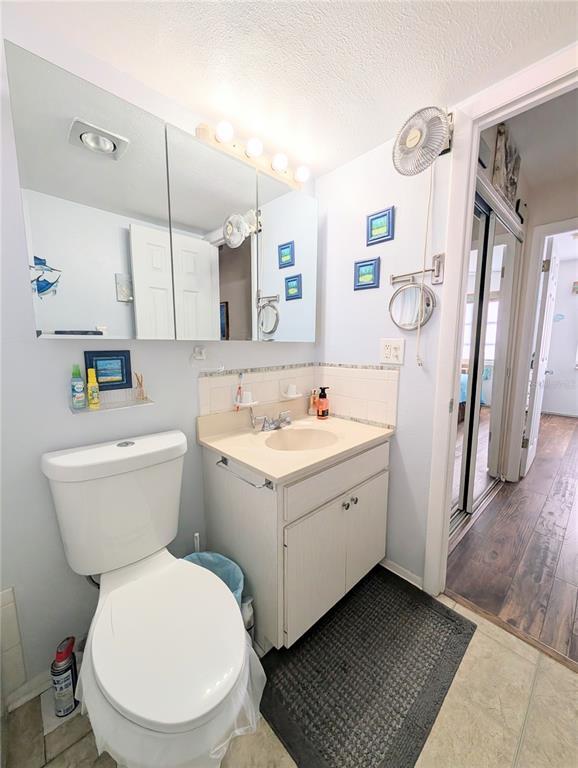 Building Photo - 2328 Canal Dr