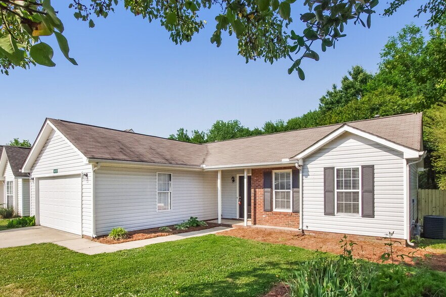 Building Photo - 6007 Brick Landing Dr