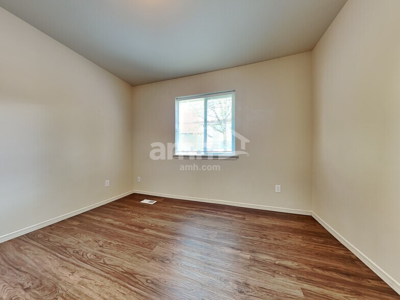 Building Photo - 2304 Cooper Crest Dr NW