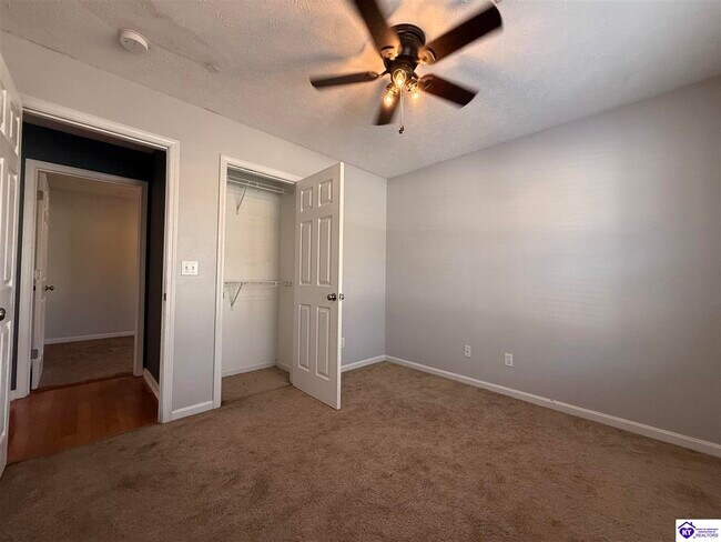 Building Photo - 115 Twin Oaks Dr