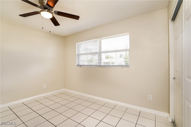 Building Photo - 330 SE 46th Ln