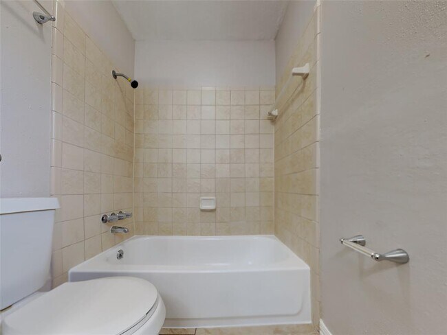 Building Photo - 6639 Maczali Dr
