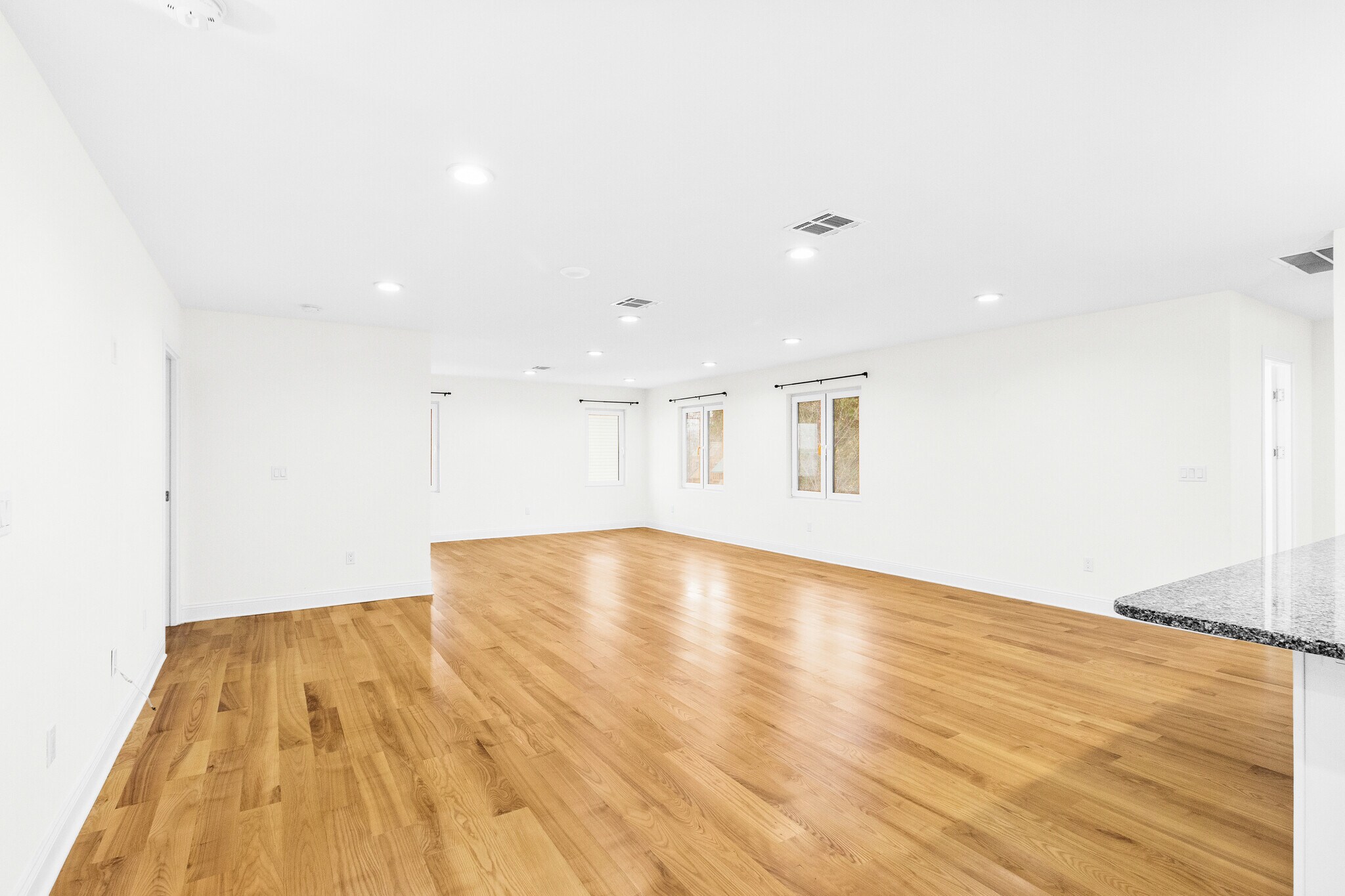 Building Photo - 71 Saint Marys Pl