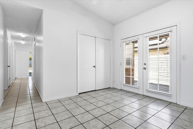 Building Photo - 31601 Avenida Maravilla