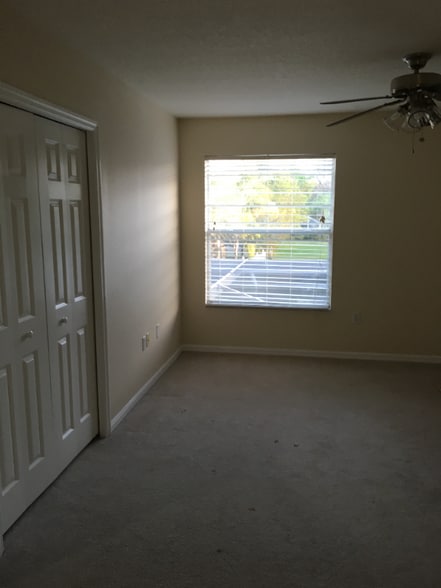 Building Photo - 5522 Lake Leta Blvd