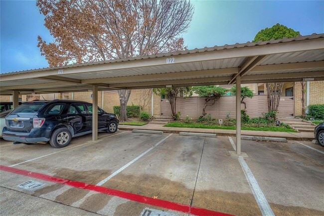 Building Photo - 3121 Park Ln