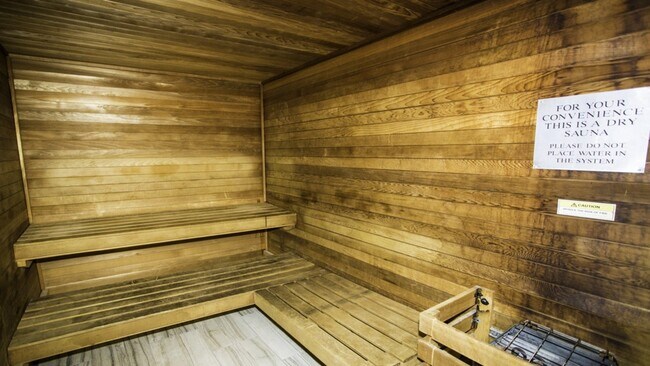 Building Photo - 4615 N Park Ave