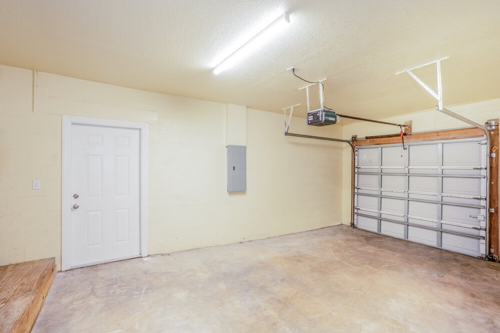 Building Photo - 674 15th Ave S