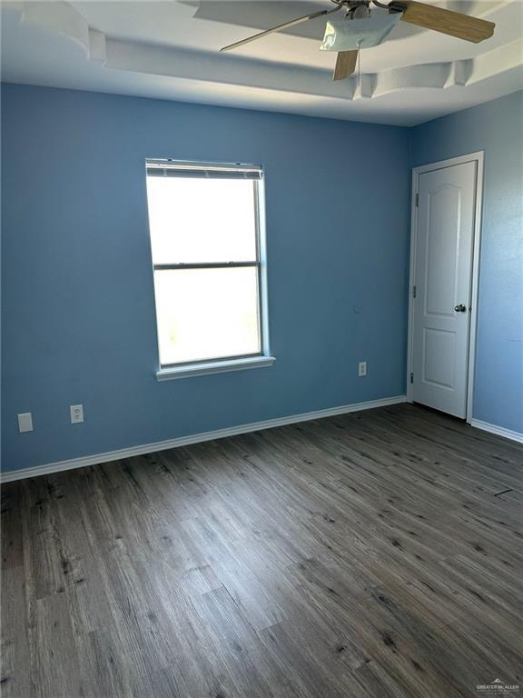 Building Photo - 1503 W Kiwi Ave