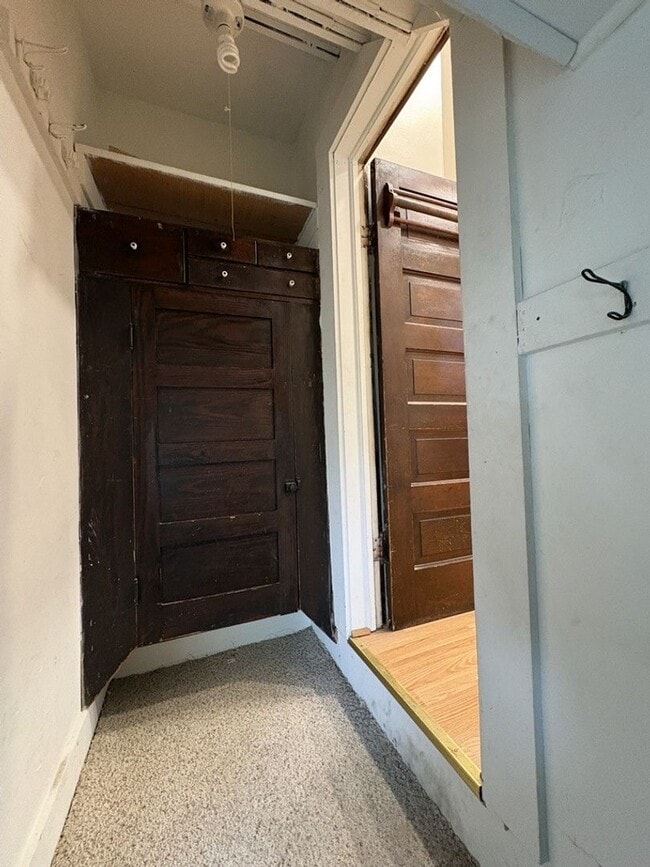 Building Photo - 3-Bedroom House on Corner Lot