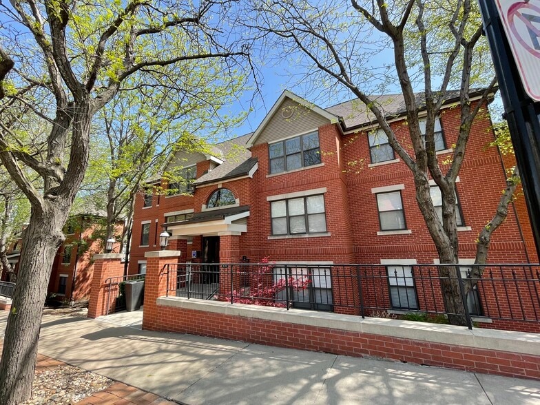 Building Photo - 935 Washington St