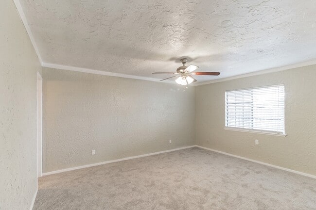 Building Photo - 3117 San Diego Dr