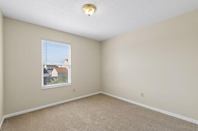 Building Photo - 4611 Thornoak Dr