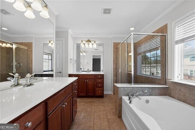 Building Photo - 4753 Cheviot Way SE