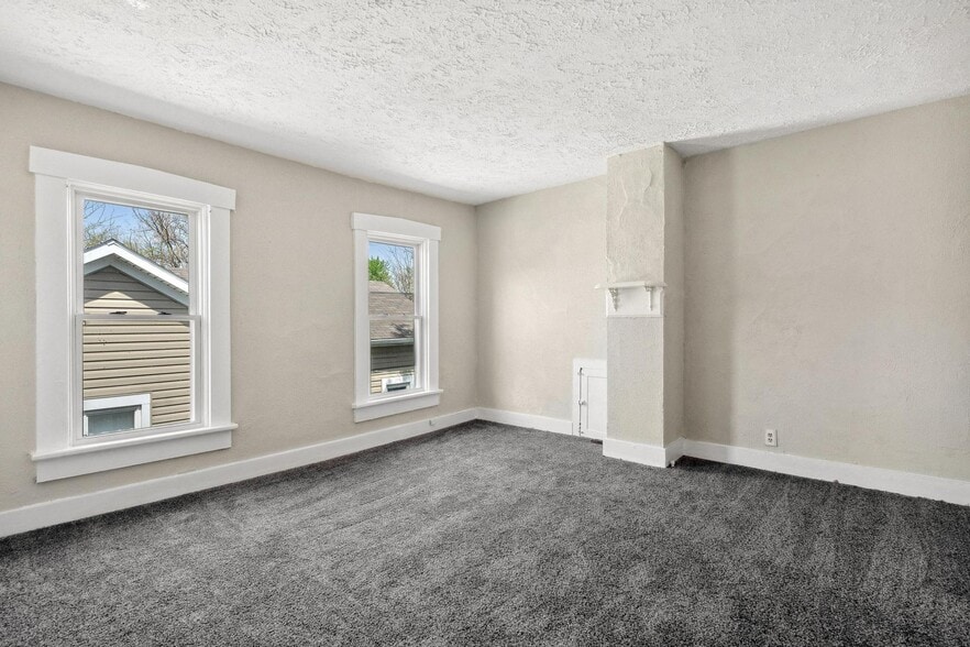 Building Photo - 56 S Horton St