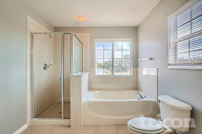 Building Photo - 10624 Bamboo Rod Cir