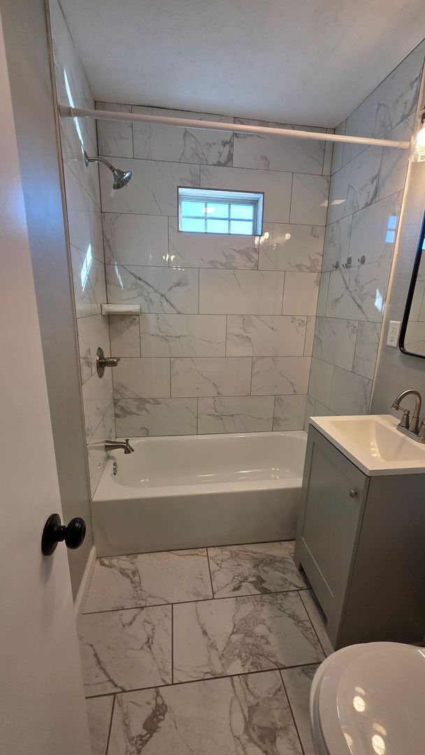 Building Photo - 1536 SW 38th St