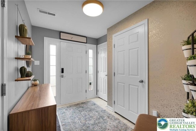 Building Photo - 1079 Sparrow Way