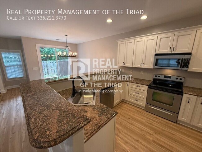 Building Photo - 4994 Wyngate Village Dr