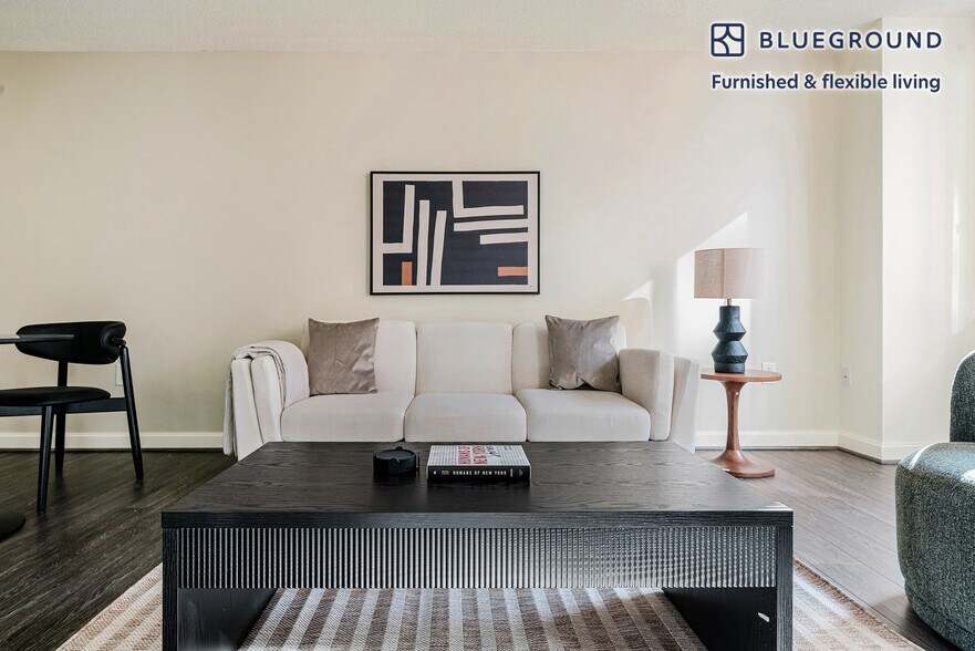 Building Photo - 4835 Cordell Ave